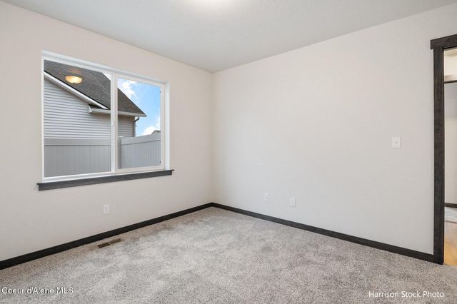 12182 N LENNON LN, Rathdrum, ID 83858