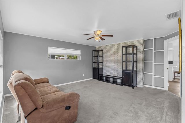 320 S SEMINOLE AVENUE, Lake Alfred, FL 33850