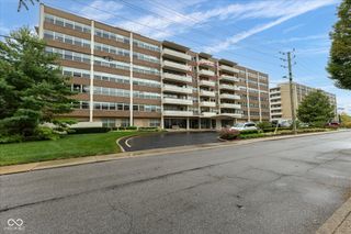 25 E 40th Street 6E, Indianapolis, IN 46205