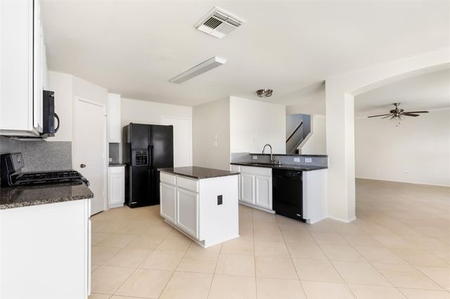 1606 Wooded Acres Drive, Humble, TX 77396