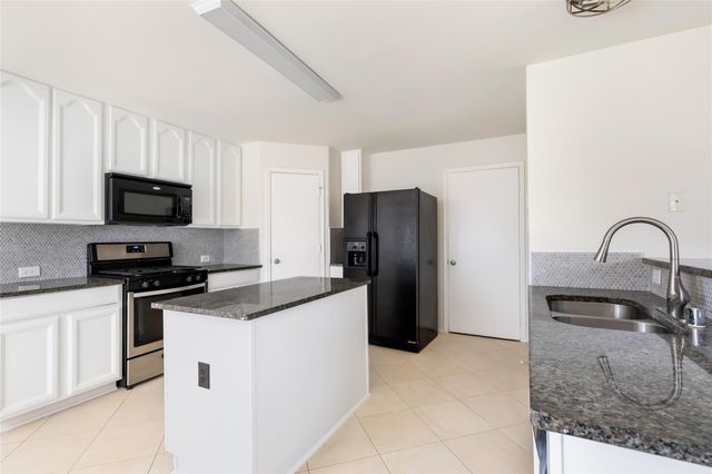 1606 Wooded Acres Drive, Humble, TX 77396