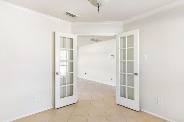 1606 Wooded Acres Drive, Humble, TX 77396