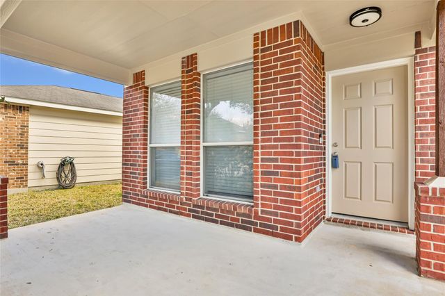 1606 Wooded Acres Drive, Humble, TX 77396