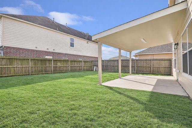 1606 Wooded Acres Drive, Humble, TX 77396