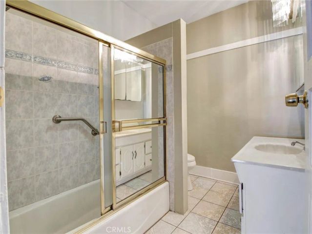 3021 5th, Los Angeles, CA 90018
