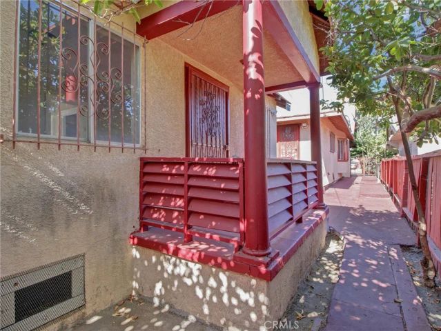 3021 5th, Los Angeles, CA 90018