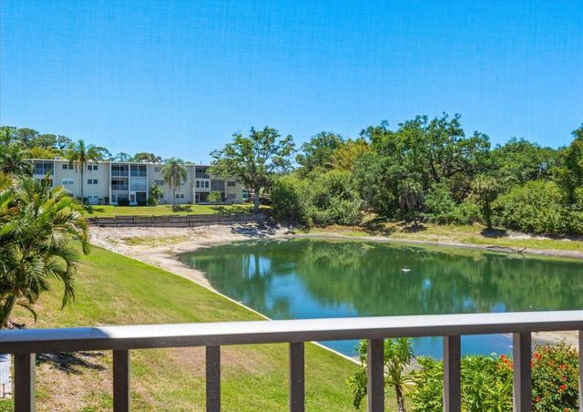 948 VIRGINIA STREET 207, Dunedin, FL 34698