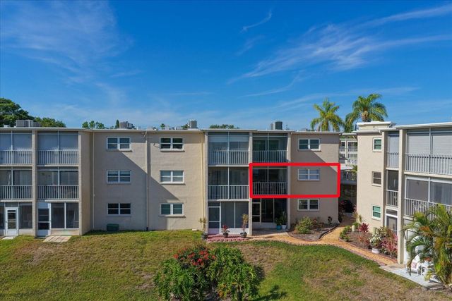 948 VIRGINIA STREET 207, Dunedin, FL 34698