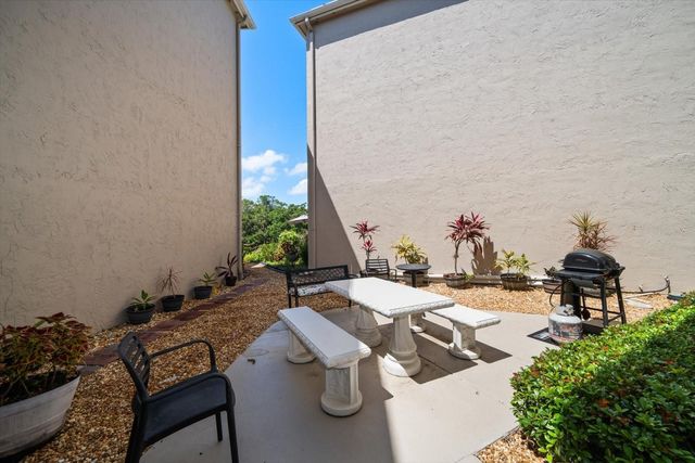 948 VIRGINIA STREET 207, Dunedin, FL 34698