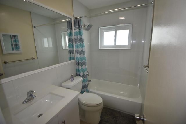 4250 NW 49th Terrace, Lauderdale Lakes, FL 33319