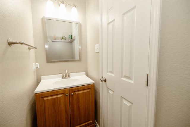 2001 Woven Trail, Lewisville, TX 75067