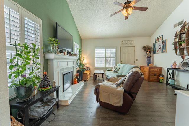 1145 E Ferguson Avenue, Visalia, CA 93292