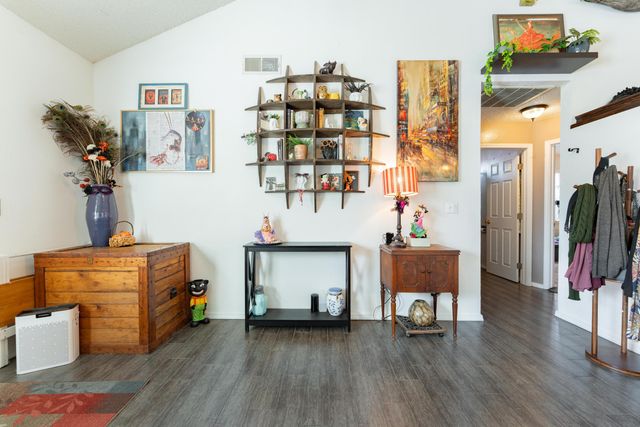 1145 E Ferguson Avenue, Visalia, CA 93292