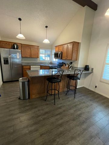 1145 E Ferguson Avenue, Visalia, CA 93292