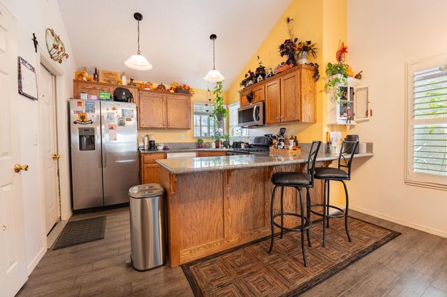 1145 E Ferguson Avenue, Visalia, CA 93292