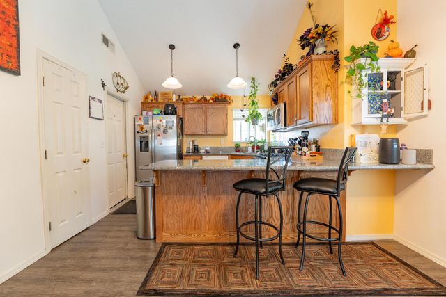 1145 E Ferguson Avenue, Visalia, CA 93292