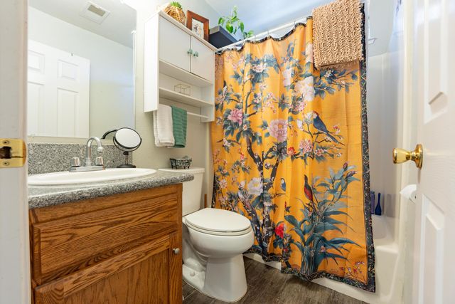 1145 E Ferguson Avenue, Visalia, CA 93292