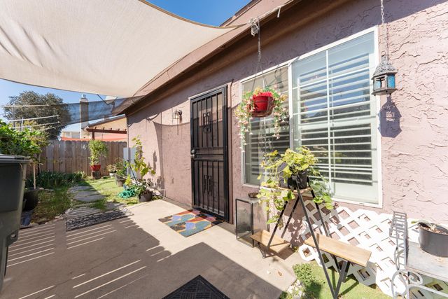 1145 E Ferguson Avenue, Visalia, CA 93292