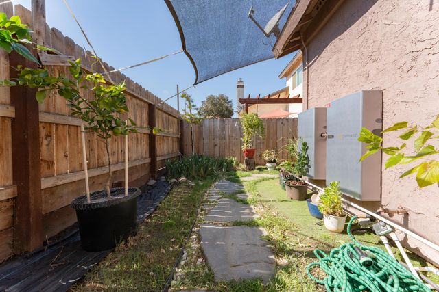 1145 E Ferguson Avenue, Visalia, CA 93292