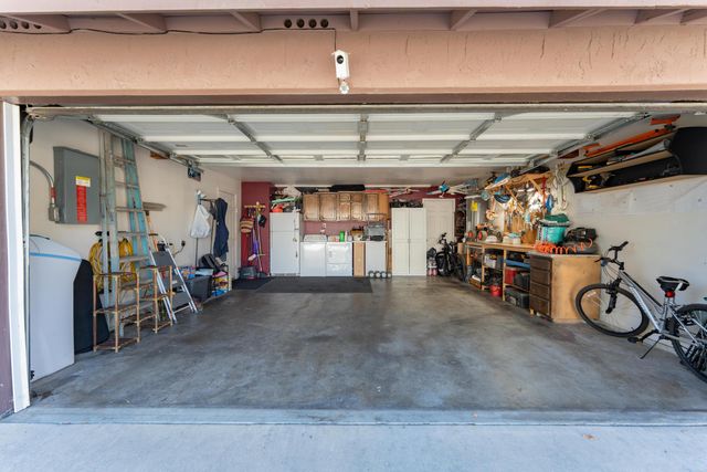 1145 E Ferguson Avenue, Visalia, CA 93292