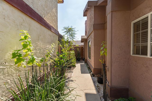 1145 E Ferguson Avenue, Visalia, CA 93292