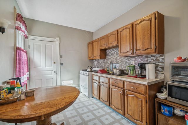 909 22nd Avenue NE, Minneapolis, MN 55418