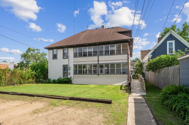 909 22nd Avenue NE, Minneapolis, MN 55418