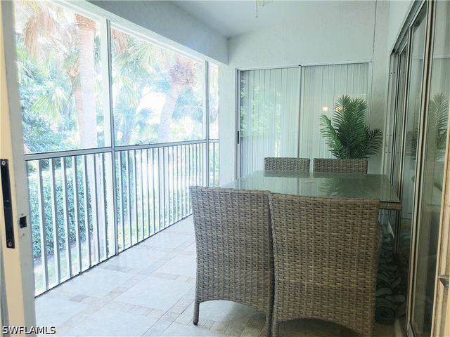 386 Emerald Bay CIR G5, Naples, FL 34110