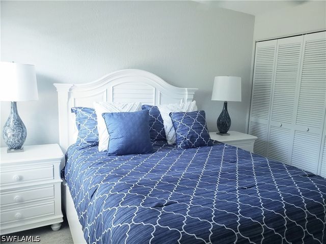 386 Emerald Bay CIR G5, Naples, FL 34110