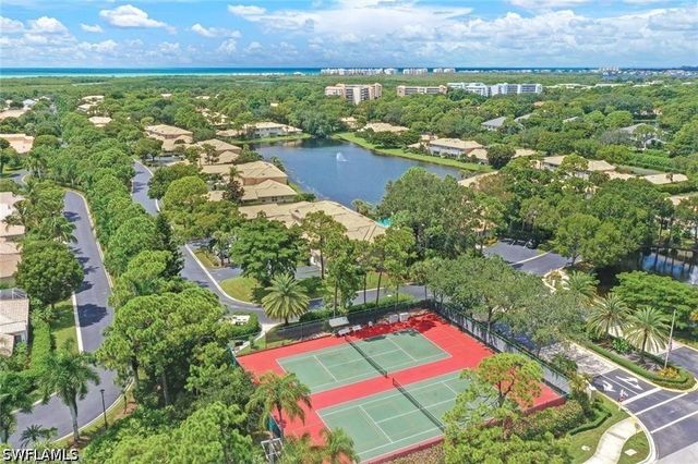 386 Emerald Bay CIR G5, Naples, FL 34110