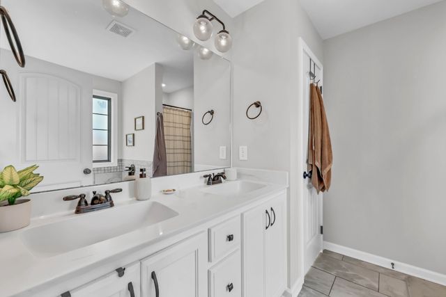 744 Tidwell Dr, Clarksville, TN 37042
