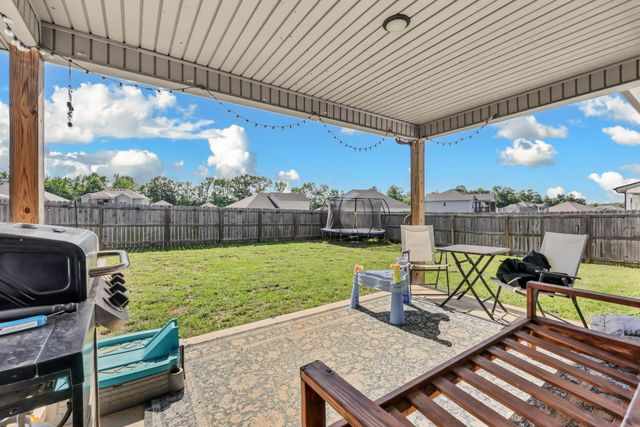 744 Tidwell Dr, Clarksville, TN 37042