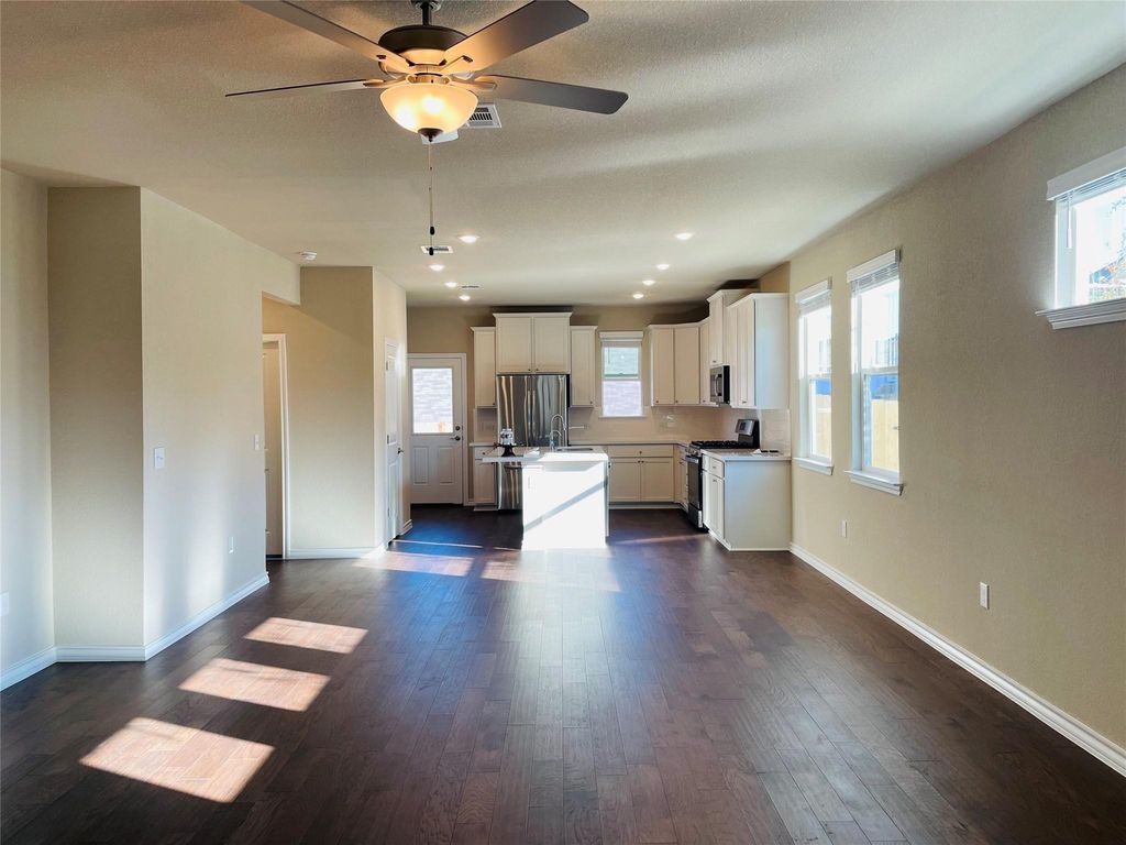 5201 Dimesky LN, Austin, TX 78723