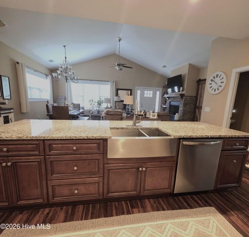 188 Shagbark Road, West End, NC 27376