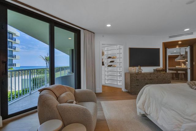 3170 S Ocean Boulevard N204, Palm Beach, FL 33480