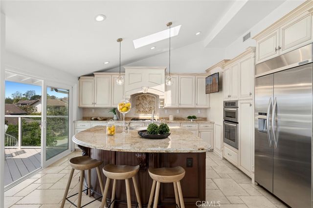 15 Curl Drive, Corona Del Mar, CA 92625