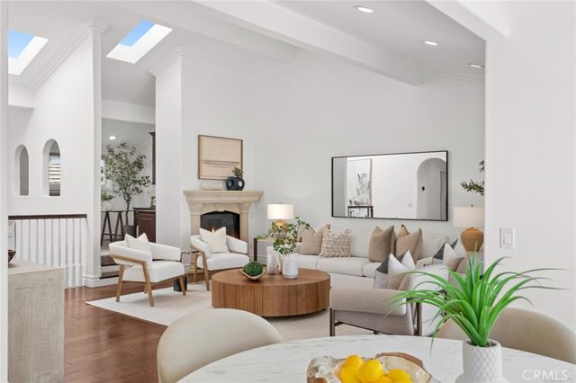 15 Curl Drive, Corona Del Mar, CA 92625