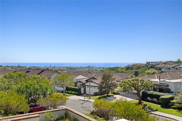 15 Curl Drive, Corona Del Mar, CA 92625