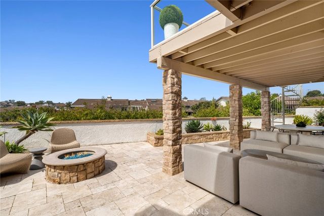 15 Curl Drive, Corona Del Mar, CA 92625