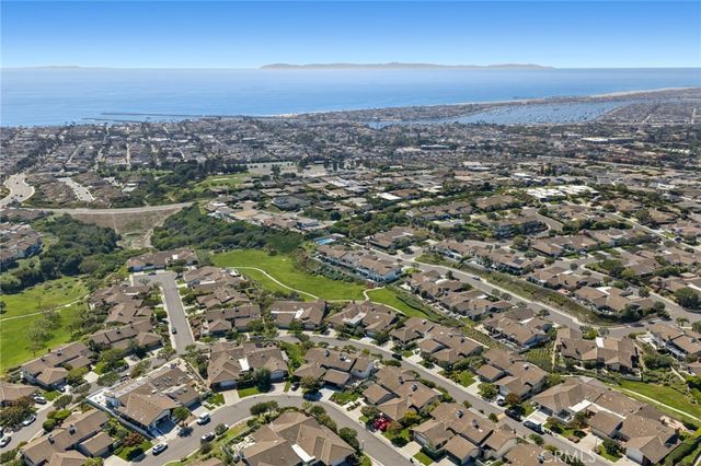 15 Curl Drive, Corona Del Mar, CA 92625