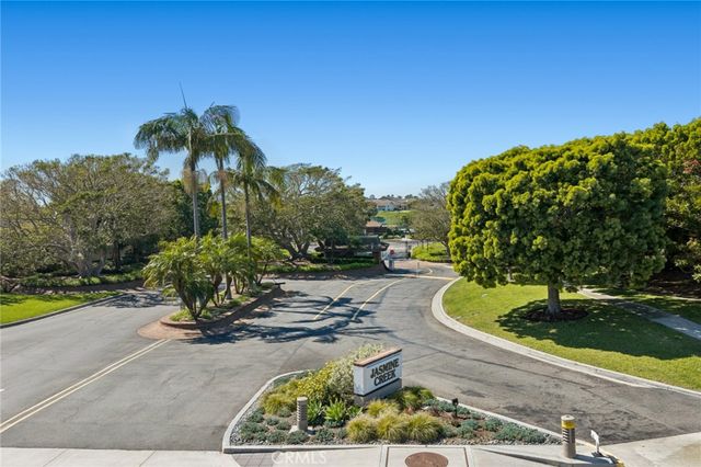 15 Curl Drive, Corona Del Mar, CA 92625