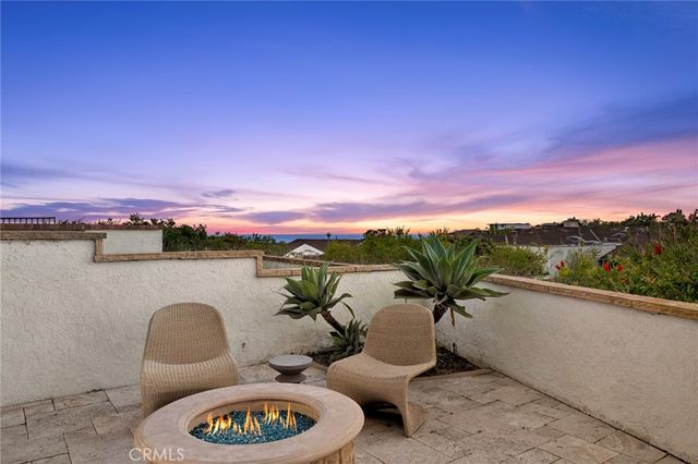 15 Curl Drive, Corona Del Mar, CA 92625