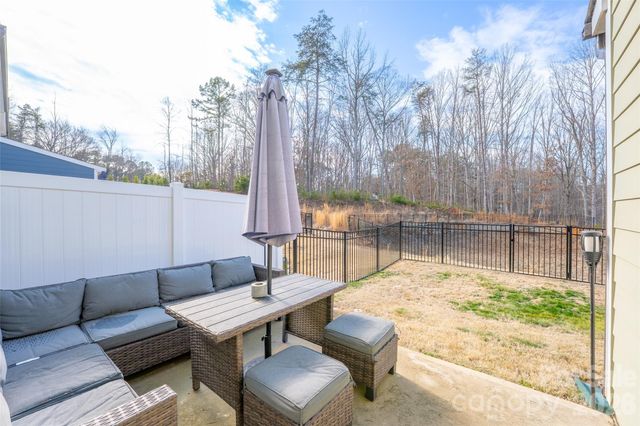 937 Canopy Falls Lane, York, SC 29745