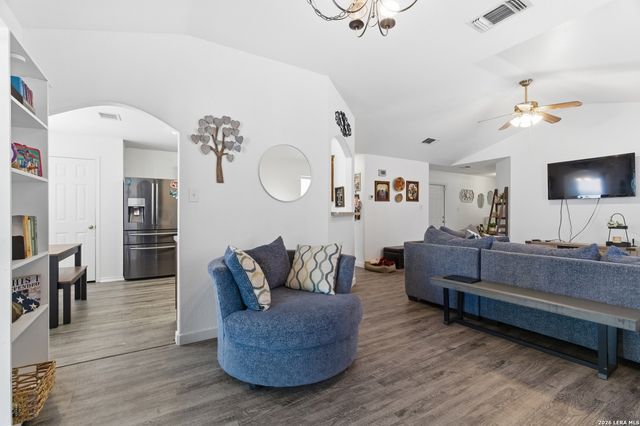 3417 WHISPER BLF, Schertz, TX 78108