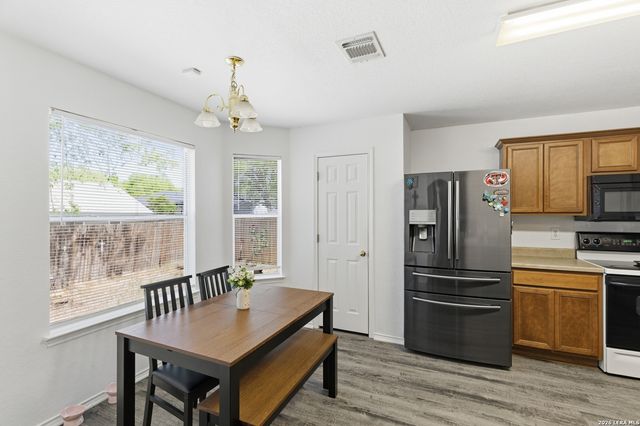 3417 WHISPER BLF, Schertz, TX 78108