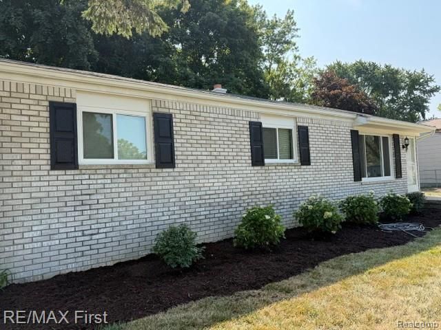 4225 Grace Avenue, Wayne, MI 48184