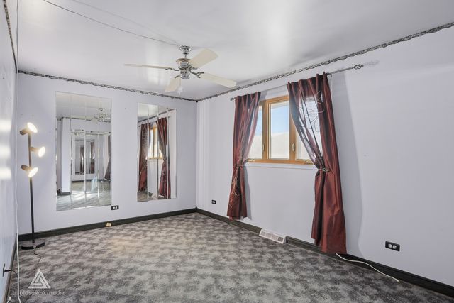 18021 Pin Oak Court, Tinley Park, IL 60477