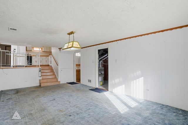 18021 Pin Oak Court, Tinley Park, IL 60477