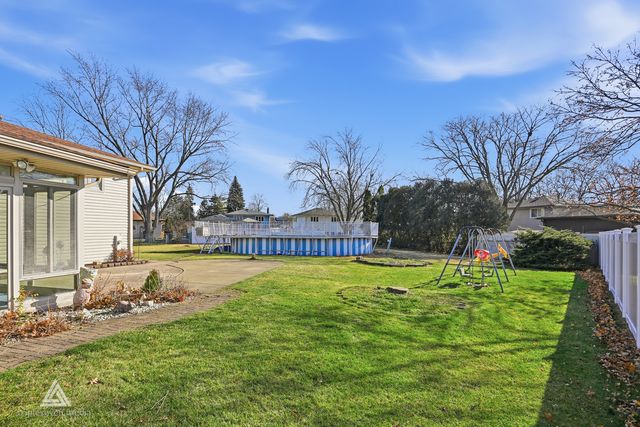 18021 Pin Oak Court, Tinley Park, IL 60477