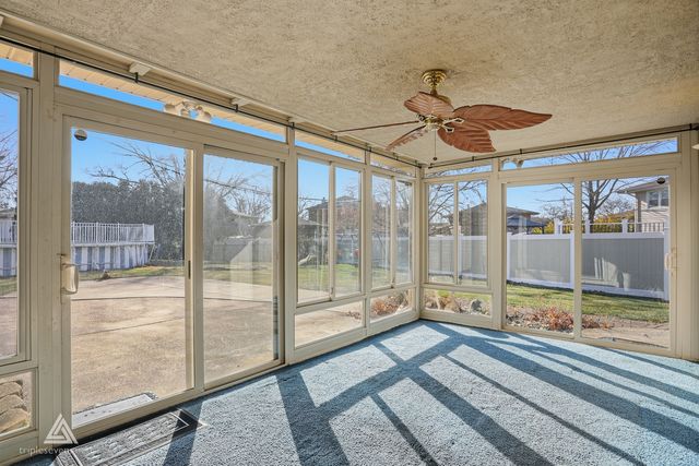 18021 Pin Oak Court, Tinley Park, IL 60477